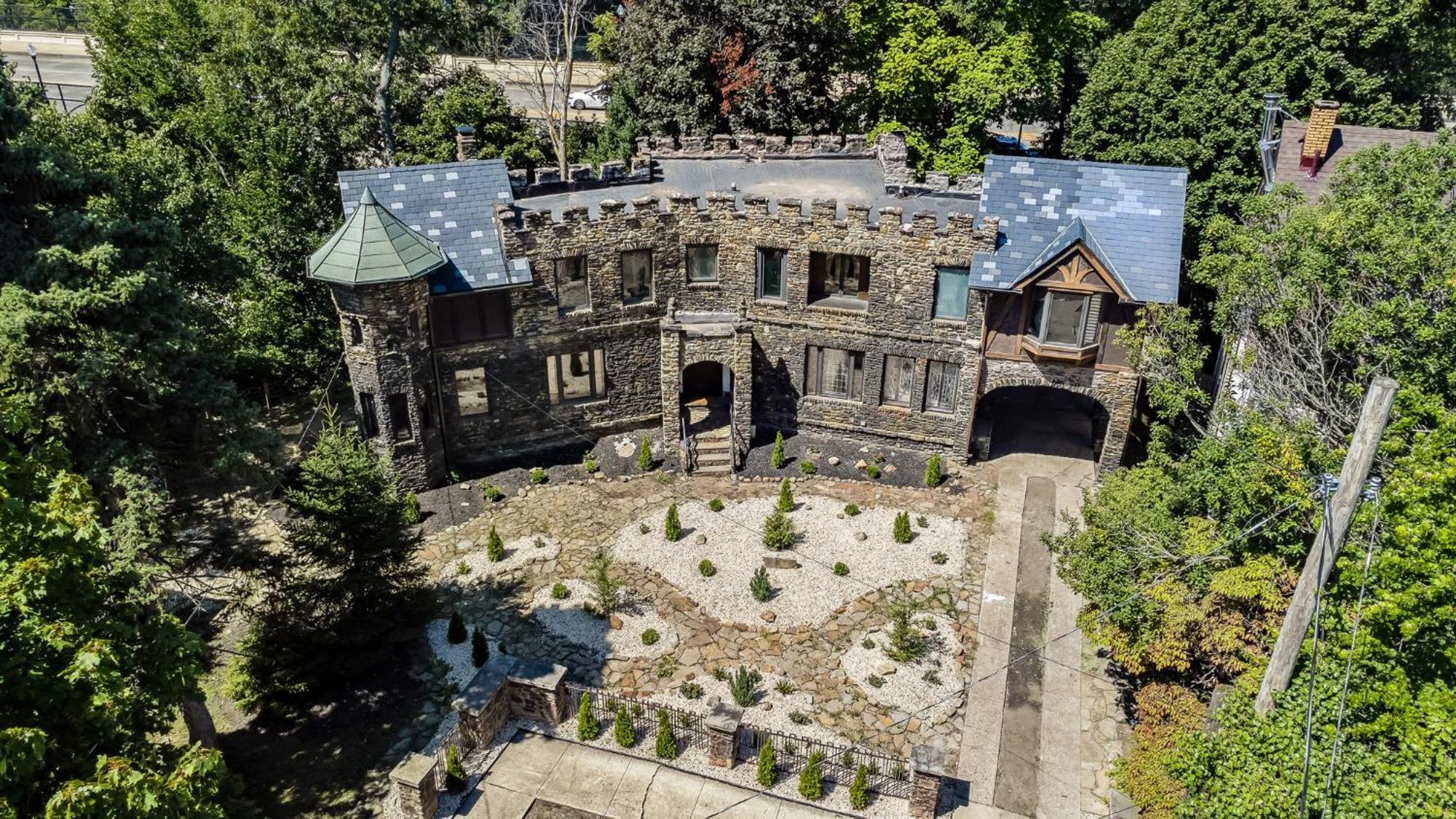 Enchanted Castle - Your Royal Getaway Awaits Cleveland Zewnętrze zdjęcie